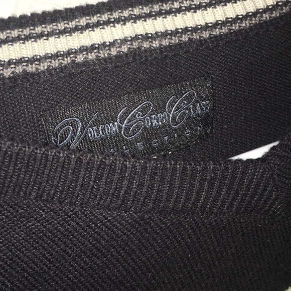 Vintage volcom sweater - Picture 2 of 4